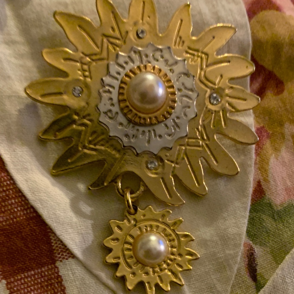 Gold Sunburst Pearl Drop Brooch - Elegant Women’s Jewelry